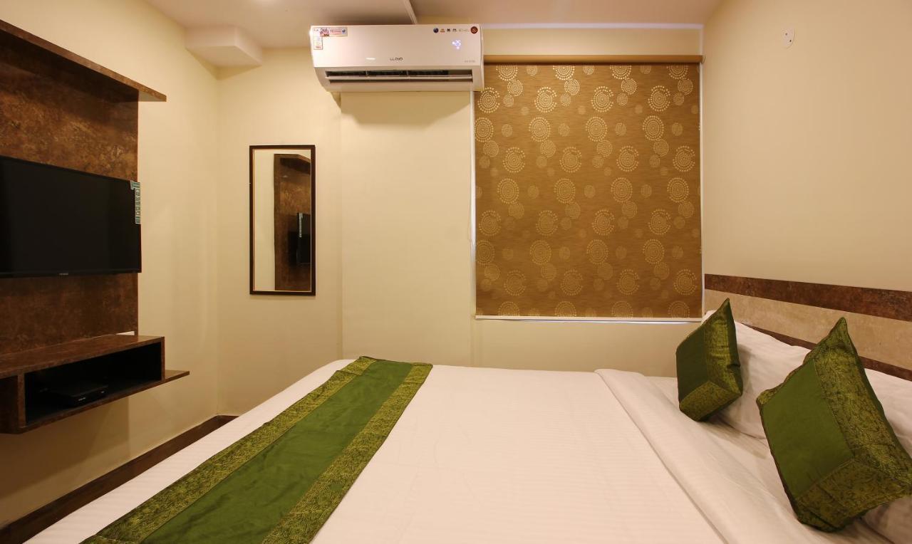 Treebo Address Inn, Banjara Hills Hyderabad Eksteriør billede