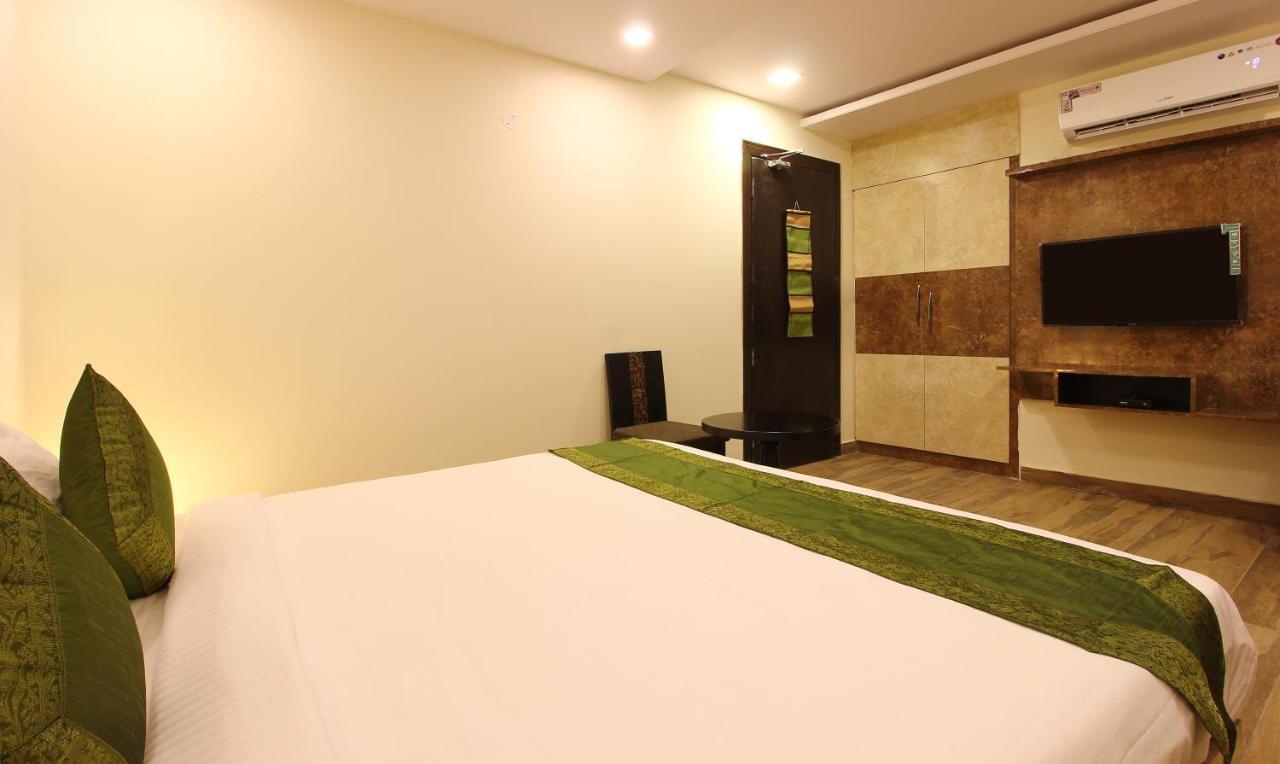 Treebo Address Inn, Banjara Hills Hyderabad Eksteriør billede