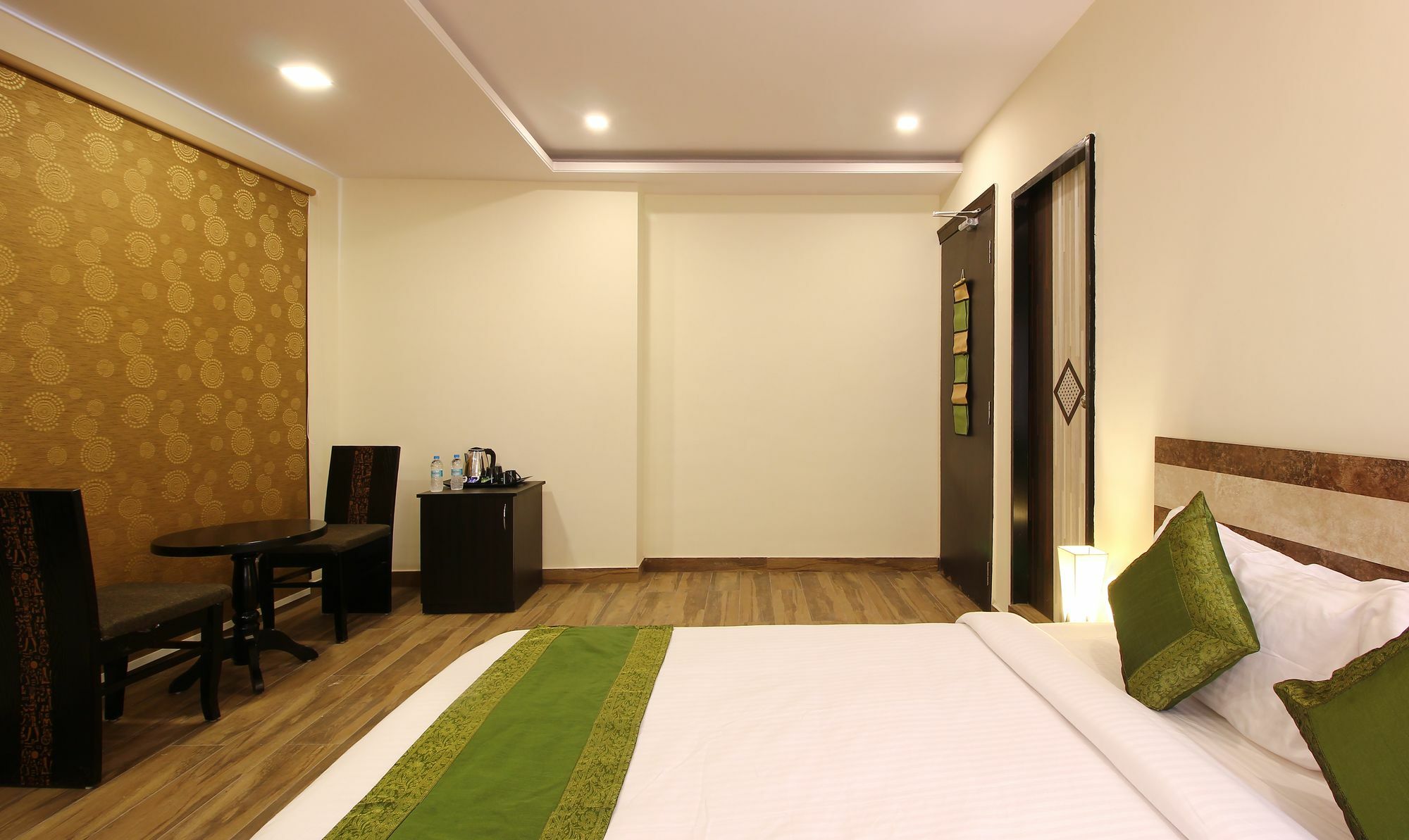 Treebo Address Inn, Banjara Hills Hyderabad Eksteriør billede